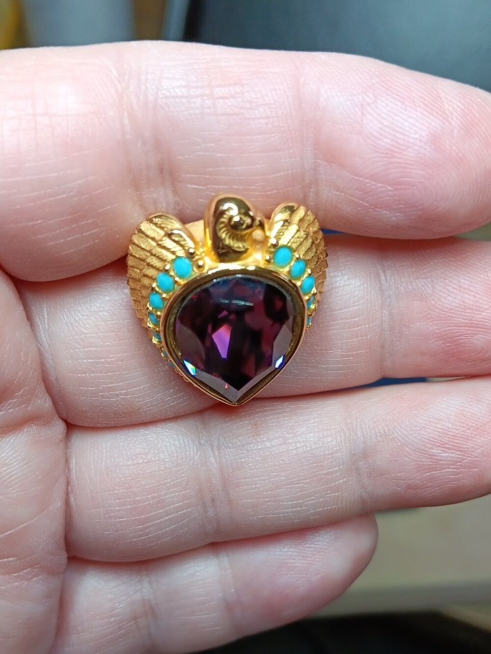Elizabeth Taylor Avon Egyptian Falcon Ring - Picture 12 of 14